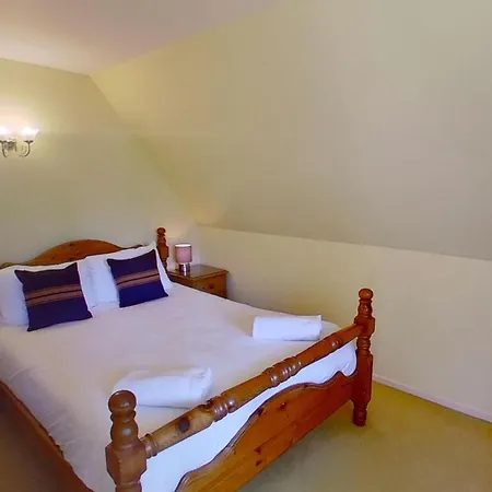 Holiday home 88 Strawberry Hill, Tolroy Manor